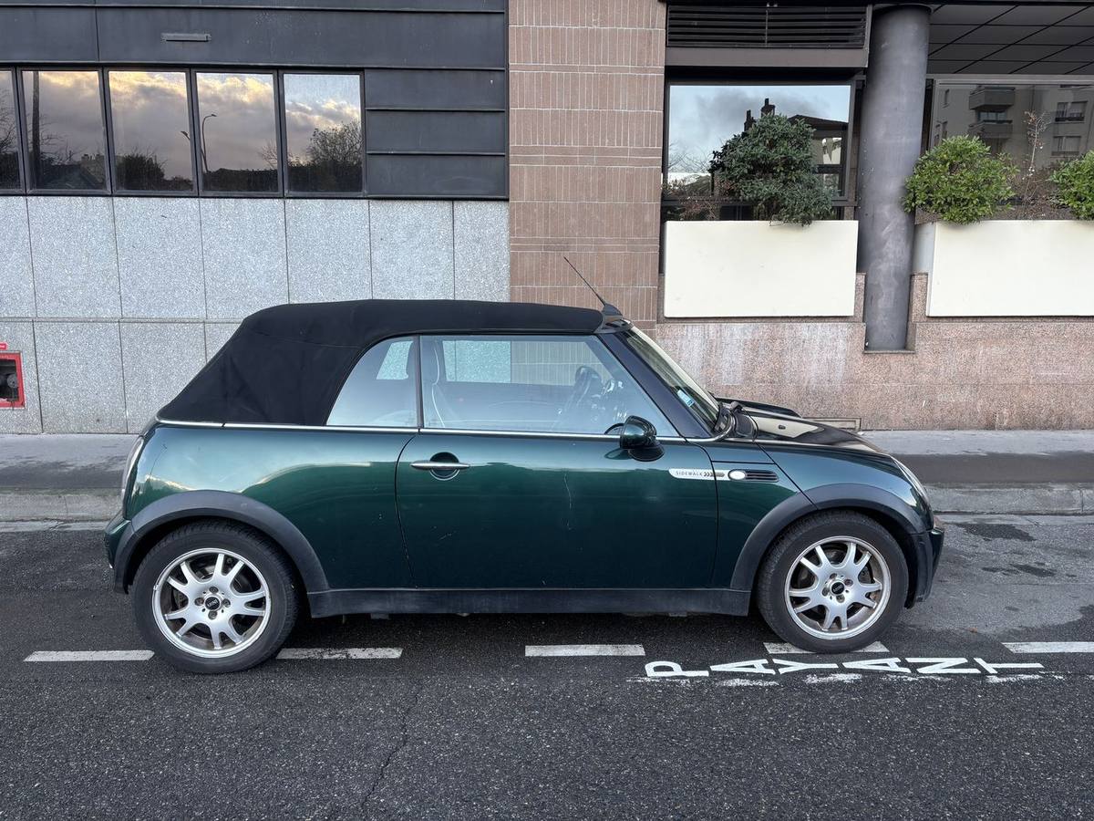 Mini Cooper Cabriolet — photo 2
