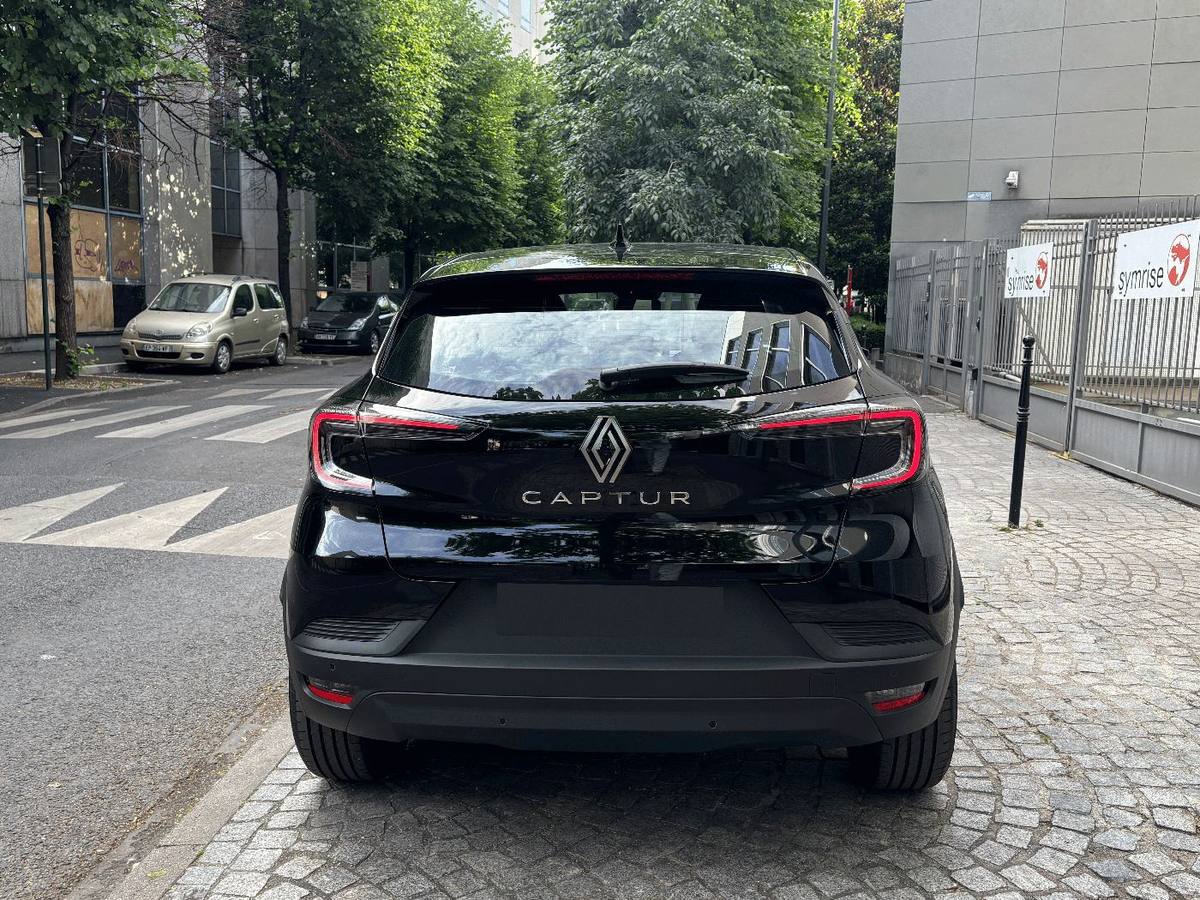 Renault Captur — photo 6